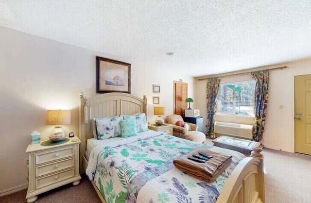 Miami Suite 102 at Tradewinds
