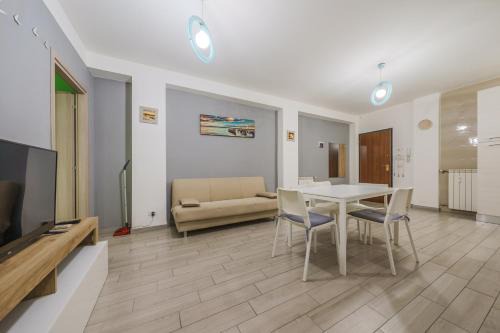 Michele Flat - Parcheggio - 10 min da Milano Centro