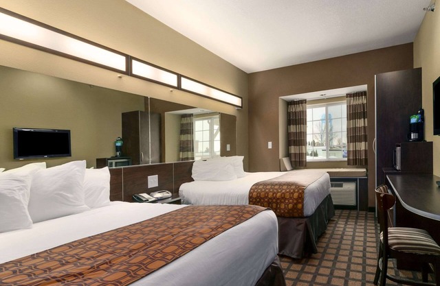 Microtel Inn And Suites Minot