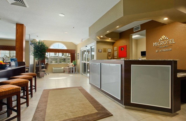Microtel Inn & Suites by Wyndham Dickinson