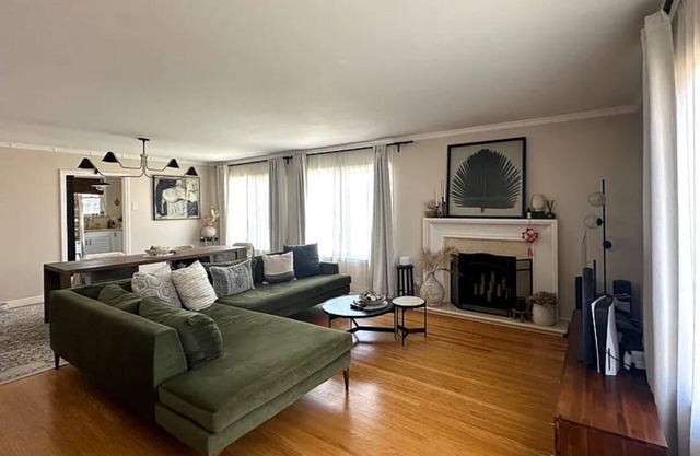 Mid-Century Home 3bd 1 bath, Easy Parking Comfortable San Francisco Neighborhood