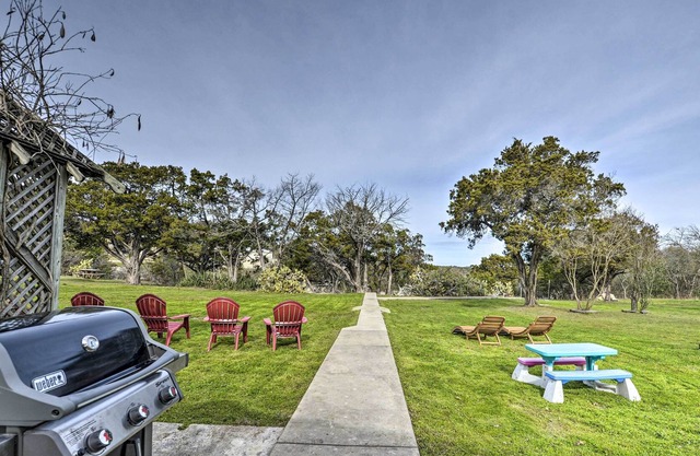 Mid-Century Lake Whitney Home w/ Dock + Yard