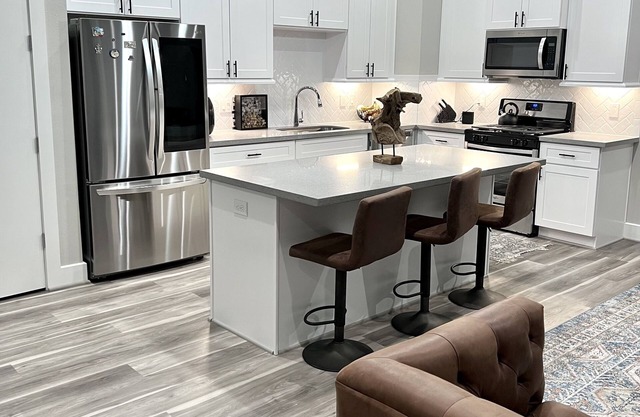 Mid-Century Modern Retreat