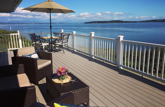 Mid-Century Modern Waterfront on Private Beach, Whidbey Island, over 100 reviews
