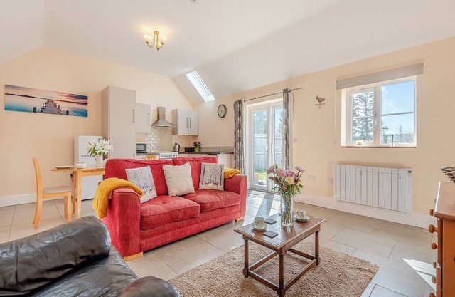 Middle Cottage - UK43168