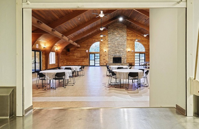 MIDDLE CREEK RETREAT & EVENT CENTER