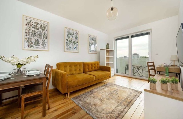 Miedziana 16 | Spacious Apartment | Wi-Fi