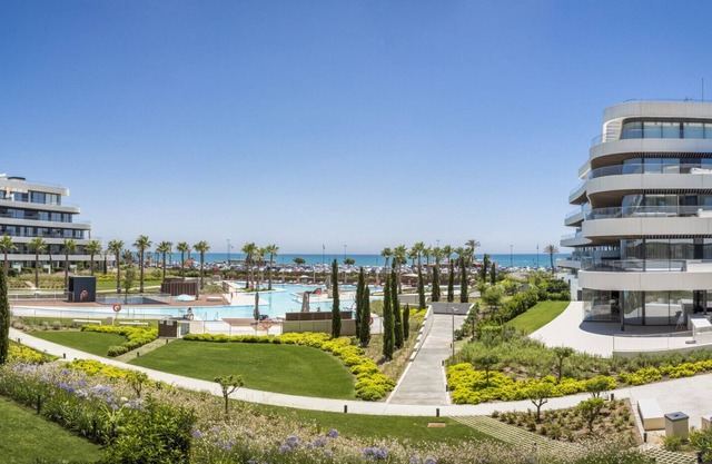 Mila | Apartment with pool in Torremolinos