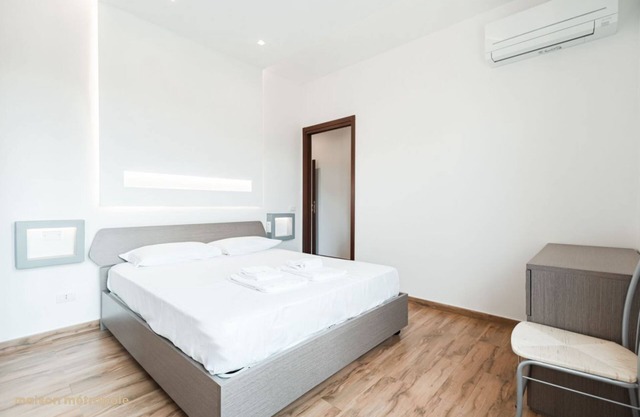 Milan Bonola Apartment, free parking