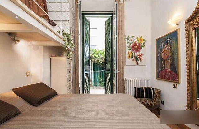 Milan: HOUSE WITH PRIVATE GARDEN AND PARKING