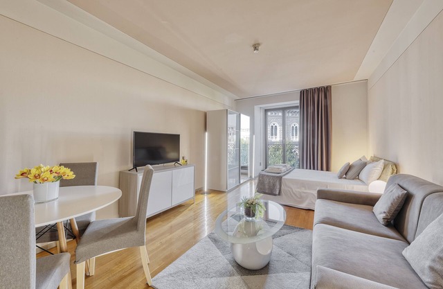 Milan Royal Suites & Luxury Apartments