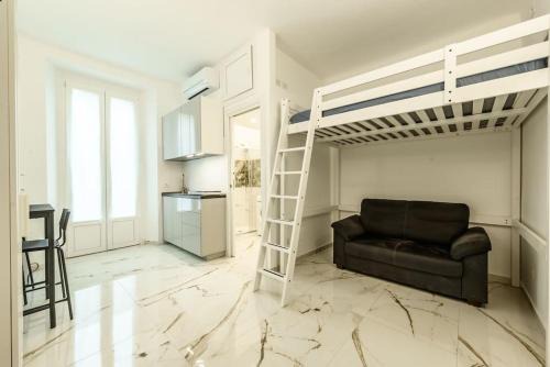 Milan St Laurent Apartment