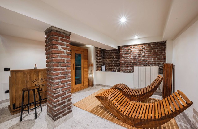 Milano Wellness Suite - Private SPA, Sauna, Gym & Stylish Comfort