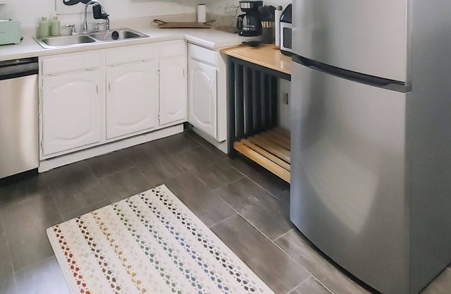 Mile High Stadium & Meow Wolf! 2-bedroom apartment in West Colfax/Sloan's Lake