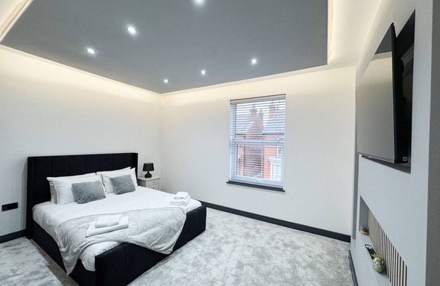 Miles House - 3 Bedroom Luxury House