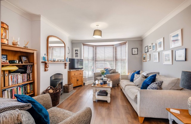 Mill Cove - Three Bedroom House, Sleeps 6