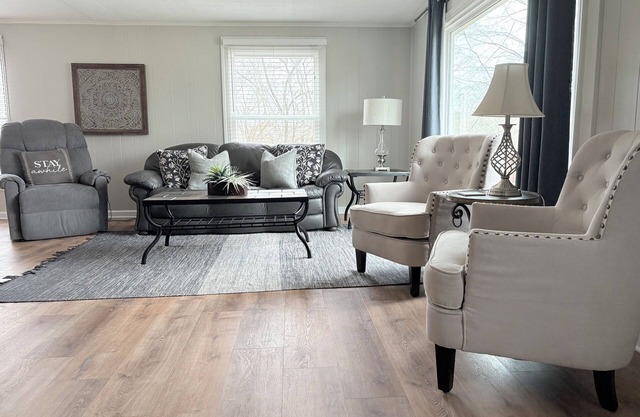 Mill Creek Retreat Scenic Cottage
