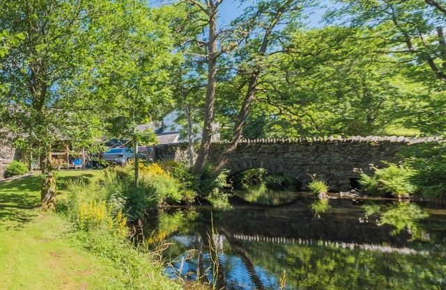 Mill Pool Barn, stunning riverside barn conversation in idyllic location