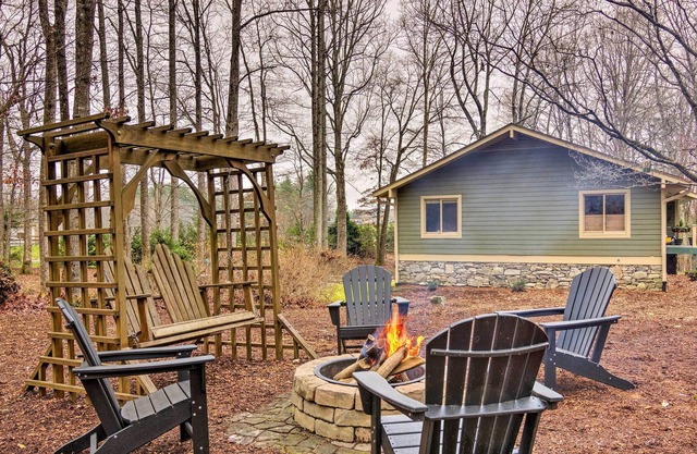 Mills River Retreat Near Hiking & Breweries!