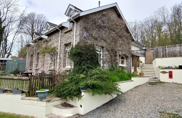 Millside Chapel, converted chapel in the lovely village, St Florence, near Tenby