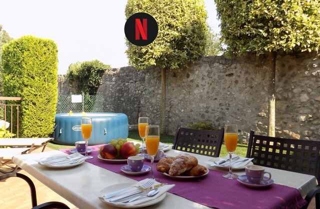 MillyHolidays FeWo Lillà - Center - Near the beach - Private garden - Spa pool