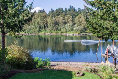 Milwaukie Riverfront Guest House