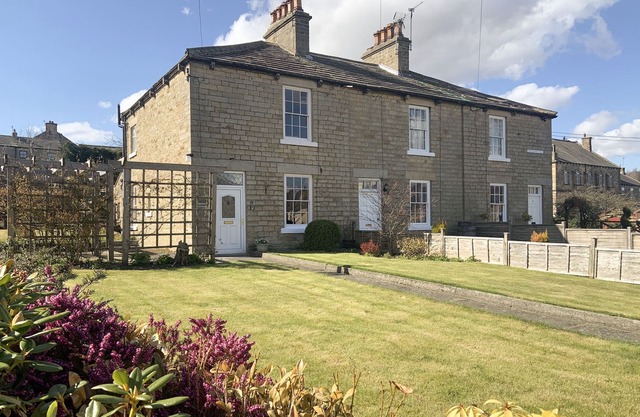 MINERS COTTAGE, character holiday cottage in Middleton-In-Teesdale