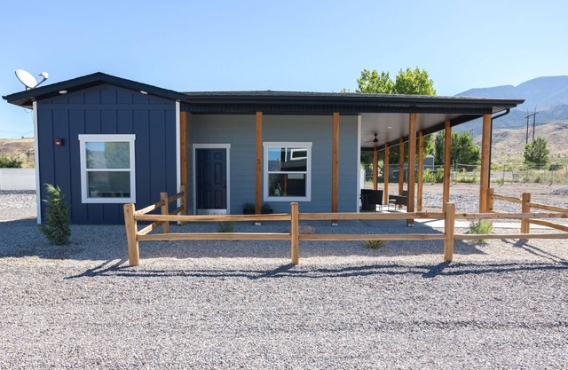 Mini Cottage Rentals, Monroe Utah