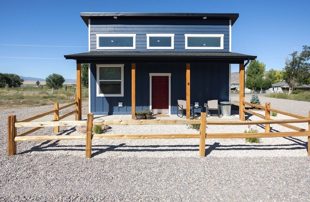 Mini Cottage Rentals, Monroe Utah