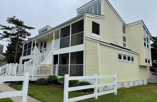 MINI-WEEKS! SWEET BEACH COTTAGE STEPS TO SAND-DEWEY BEACH-22 McKinley, Unit A