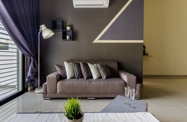 MINIMALIST GUESTHOUSE @ TAMARA RESIDENCE