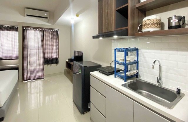 Minimalist Studio Apartment At Gateway Park Lrt City Bekasi
