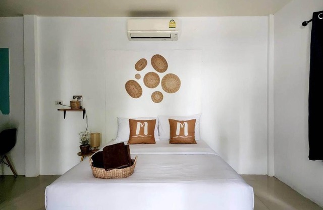Minnie Seaview Resort