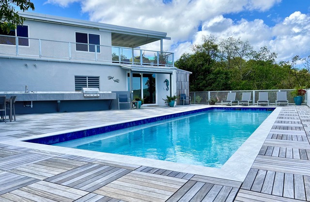 Minutes from Magens Bay, gated property, large pool & outdoor entertainment area
