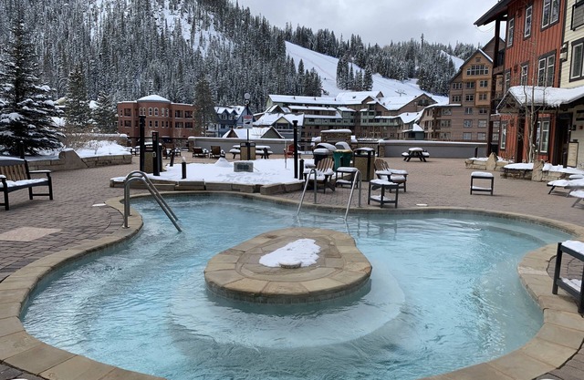 Minutes from the lifts, seconds from the hot tub!