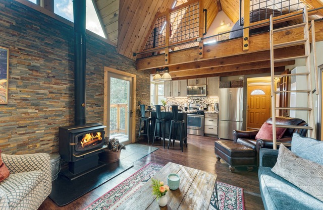 Minutes to Donner Lake | Lofted A-Frame-Inspired Design + Deck | Jeffrey Pines