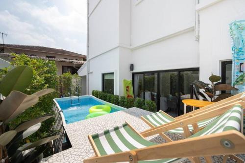 MIQ Ekkamai3 Pool Villa 3BR house