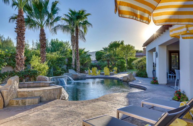 Mirador - Luxurious desert getaway with pool & spa, custom fire pit and game room