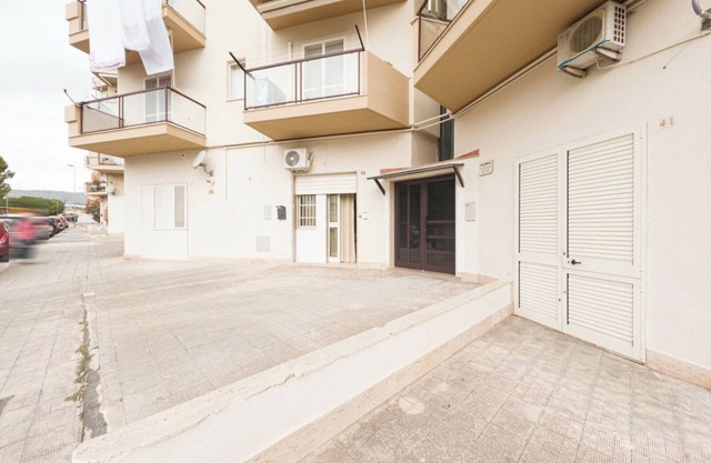 MIRAMAR RESIDENCE