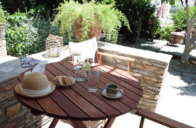 Mirto Apartments