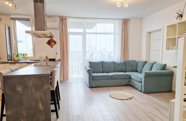 Mirvana Apartments Azur Skyview