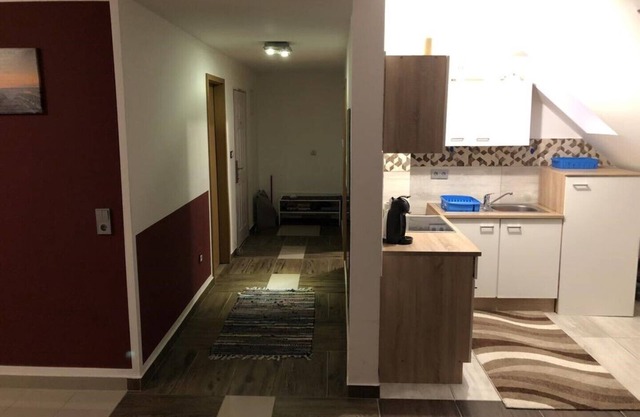 Misha, S place Apartment