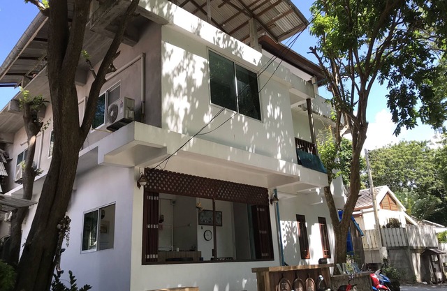 Miss Hong House