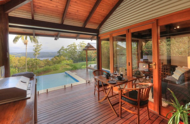 Misty View Cottages Montville