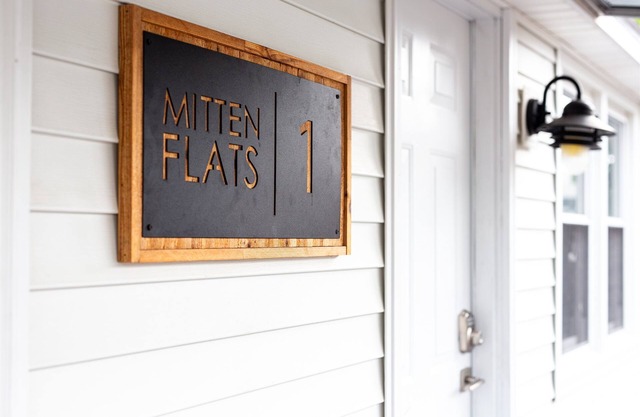 Mitten Flats #1 - 1 Block to the beach!