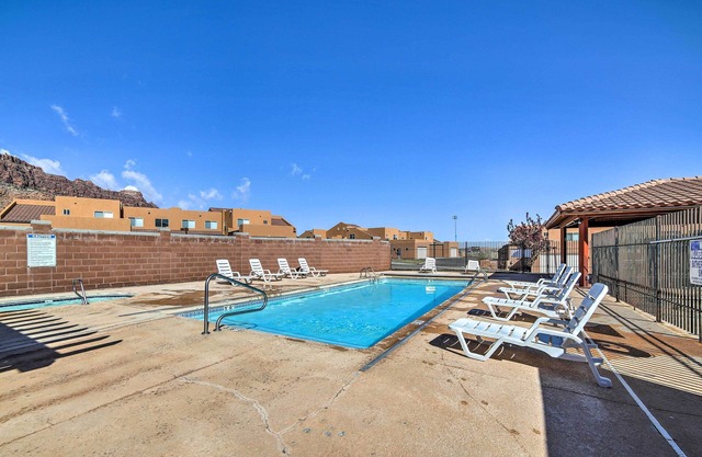 Moab Townhome w/Patio - 11 Mi. to Arches NP!