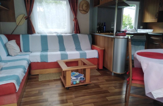 Mobil-home au Bord de la Plage à Kerfany les Pins. Déconnexion Totale
