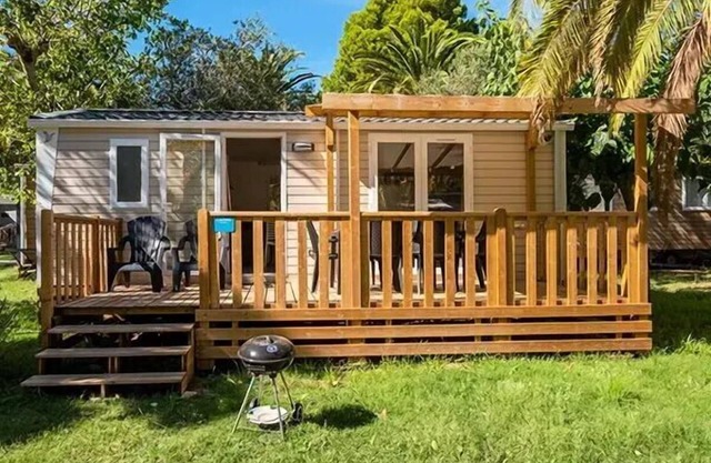 Mobil-home | Comfort XL | 2 Ch. | 4 pers. | Raised terrace | A/C