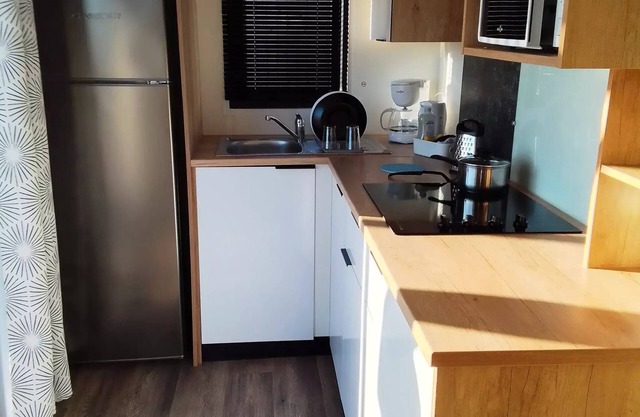 Mobile-home 2 bedrooms - Confort+ 4 to 5 persons - 4 pers. included in the price
