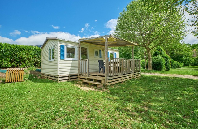Mobile Home "5 Personnes 210" with Shared Pool & Private Terrace